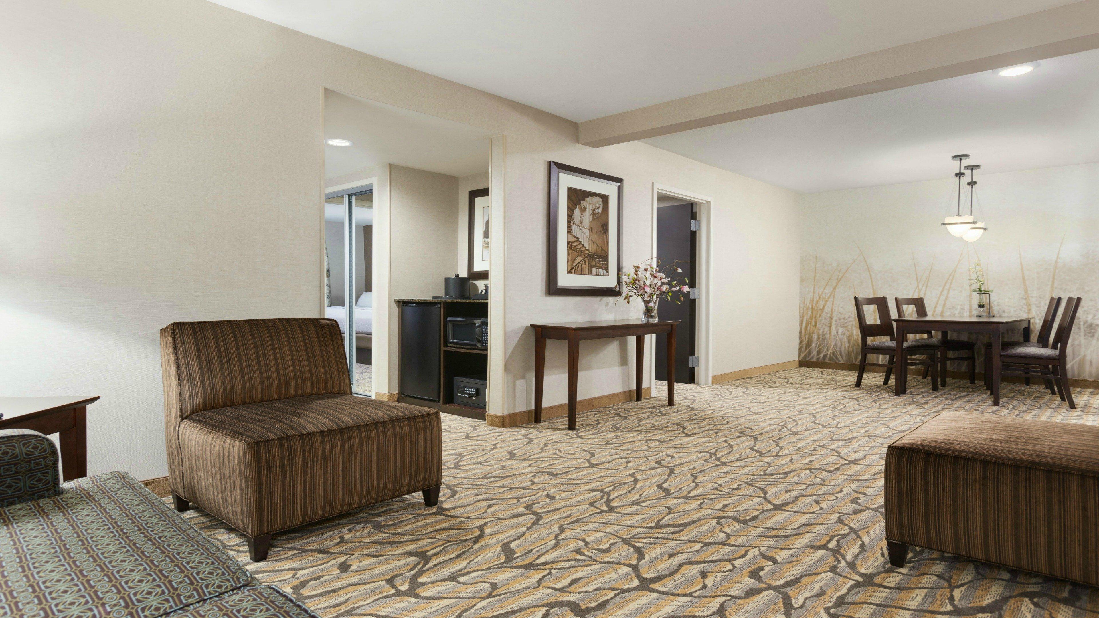 Holiday Inn Hotel & Suites Gateway By Ihg Γουίλιαμσμπεργκ Εξωτερικό φωτογραφία