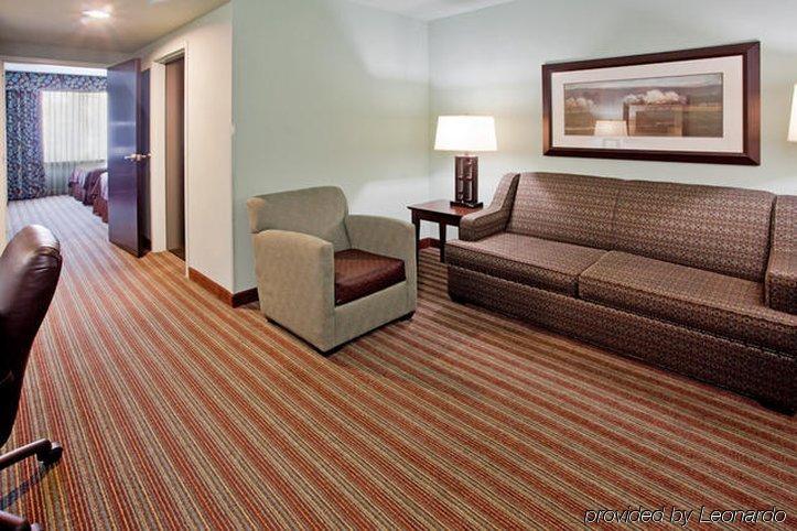 Holiday Inn Hotel & Suites Gateway By Ihg Γουίλιαμσμπεργκ Εξωτερικό φωτογραφία